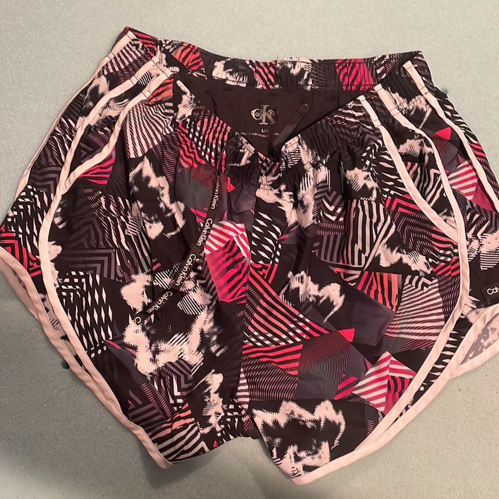 Calvin Klein Running shorts Large